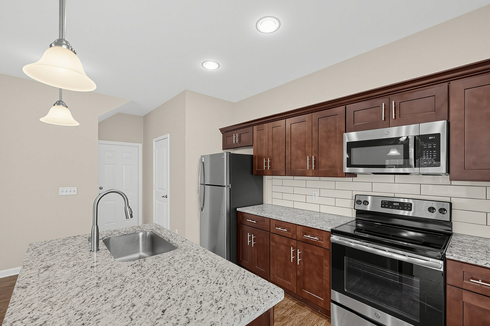 LEO at the Sanctuary- Single Family Rental Homes - Modern Kitchen