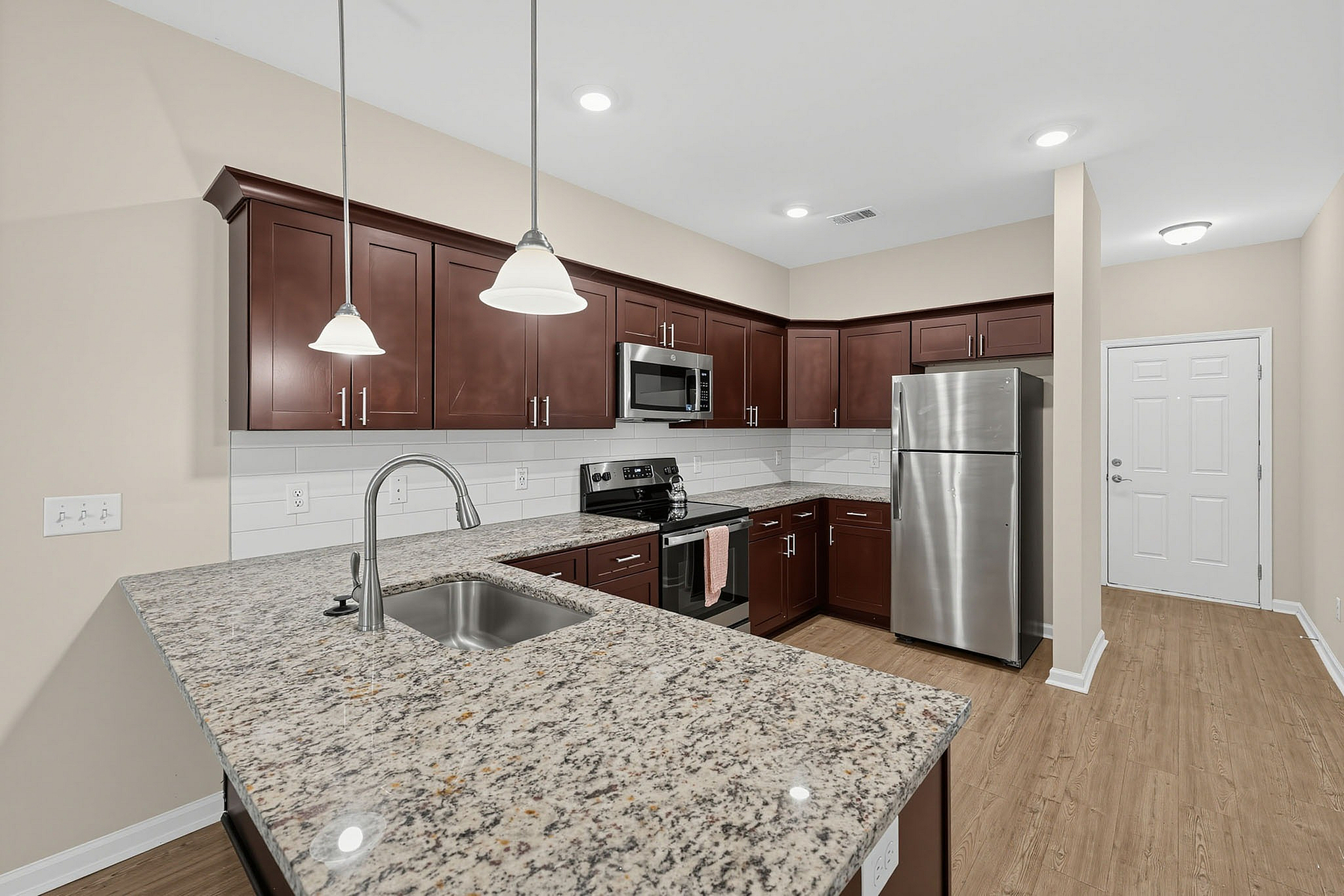 LEO at the Sanctuary- Single Family Rental Homes - Granite Countertops