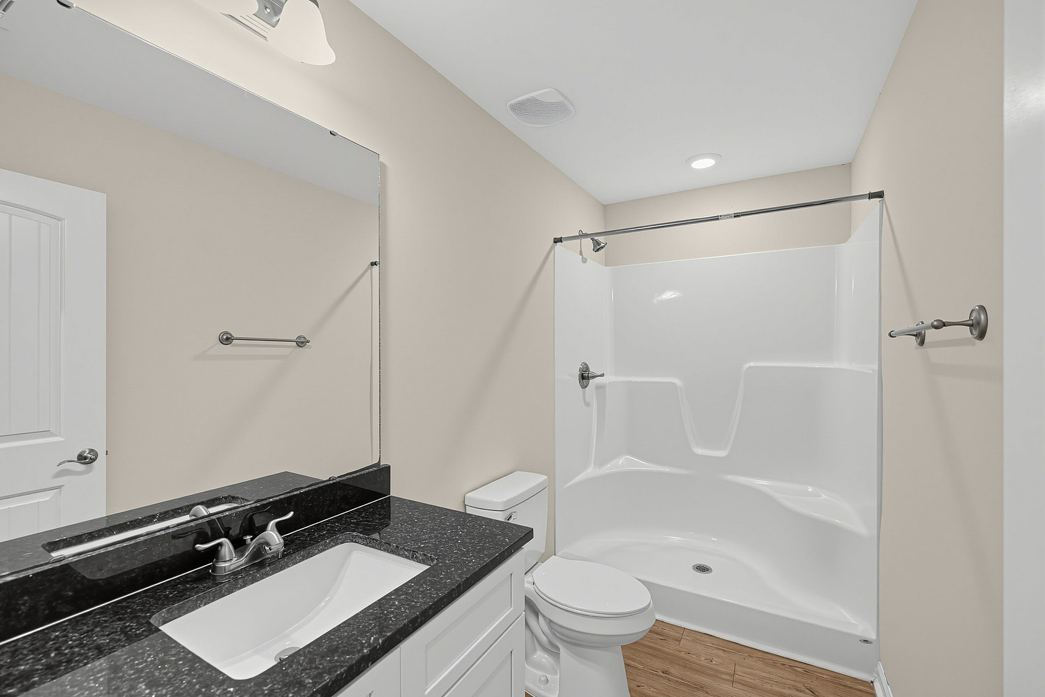 LEO at the Sanctuary- Single Family Rental Homes - Modern Bathroom