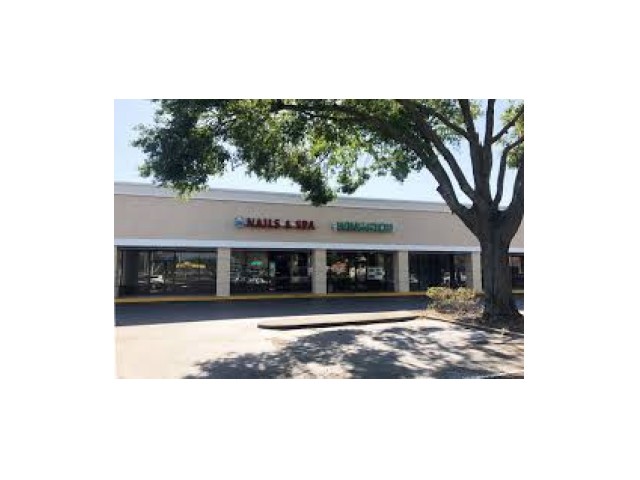 Casselberry Square Shopping Center Store Front