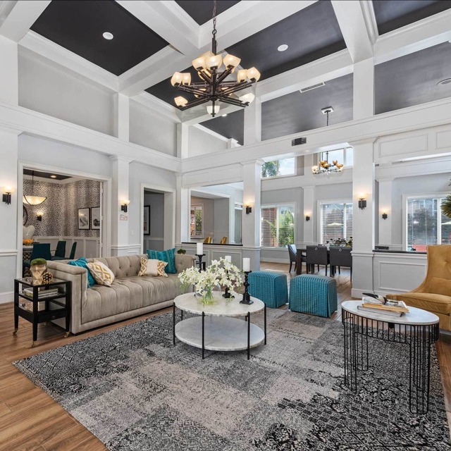 clubhouse in houston apartment community