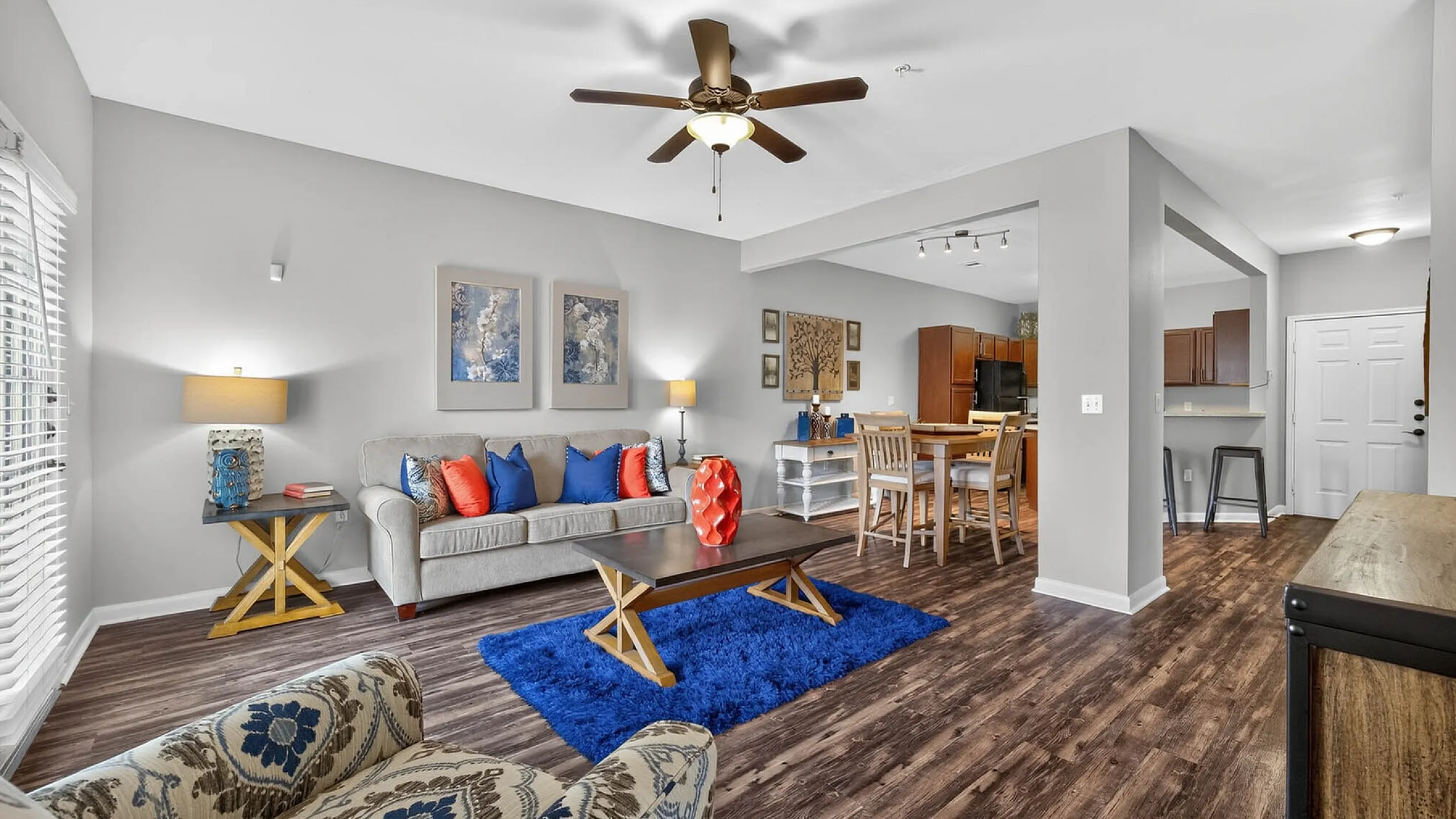 Advenir at Grand Parkway West - Living Room