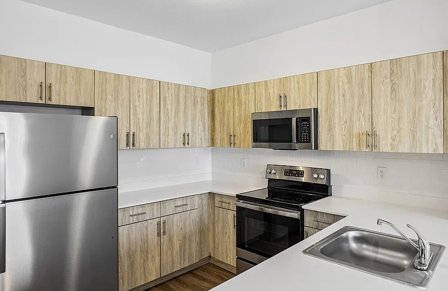 Advenir at Ludlam Trail - Modern Kitchen
