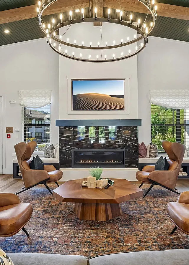 Advenir at Dawson Hills - Cozy Lounge Area