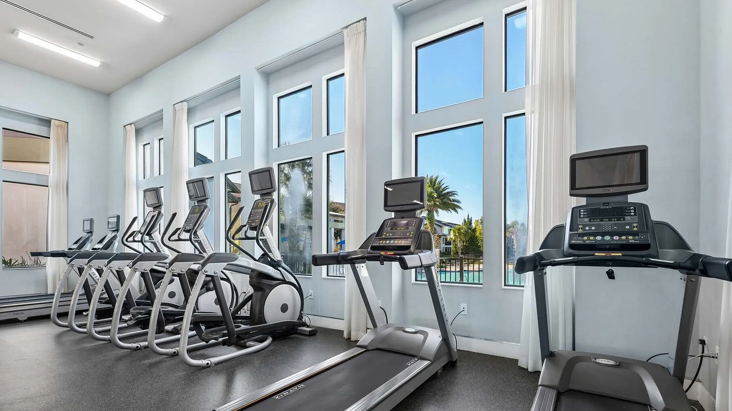 Advenir at Castle Hill - Fitness Center