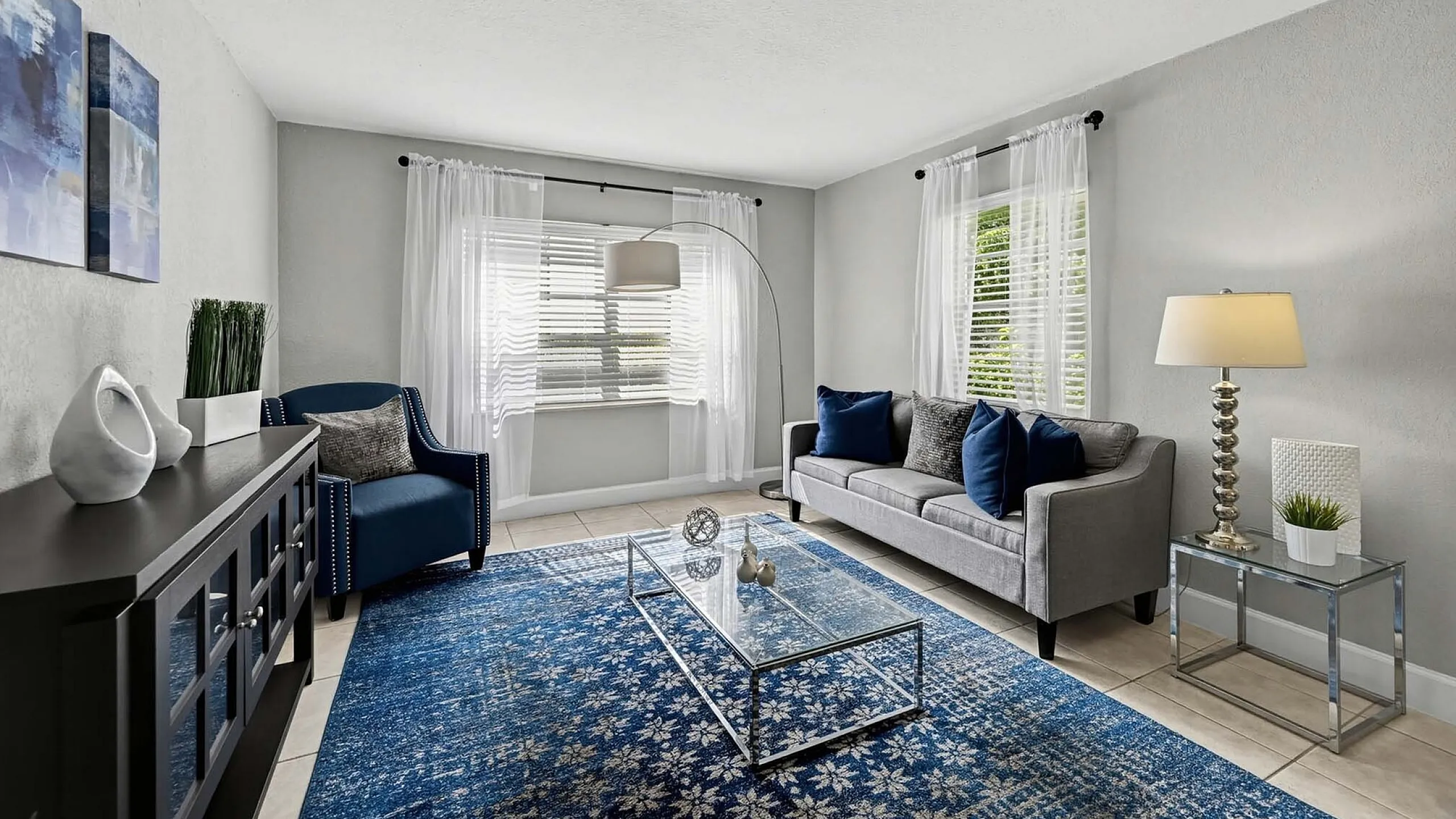 Advenir at San Tropez - Modern Living Room