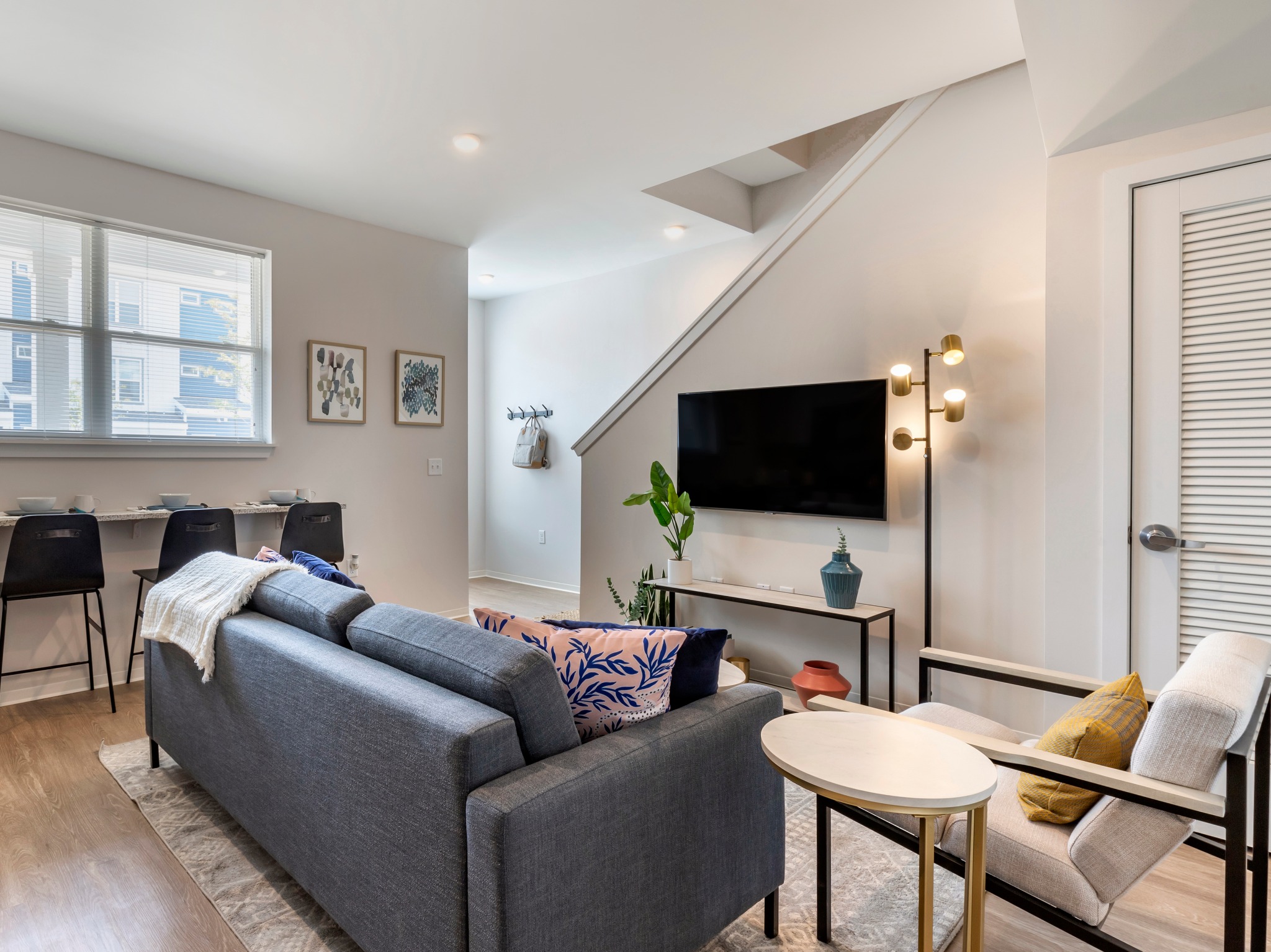 Roomy Living Area |Paloma Raleigh | 1-5 Bedroom Apartments in Raleigh