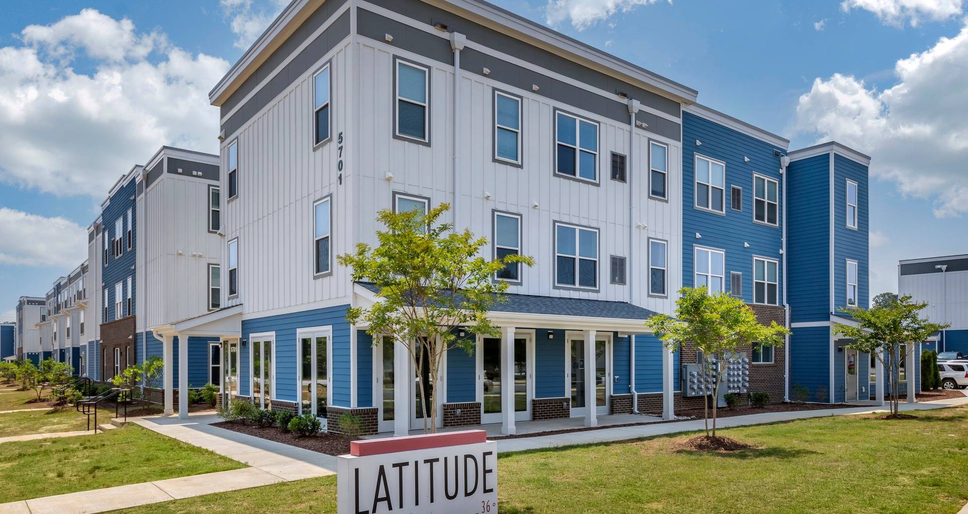 Paloma Raleigh Exterior of Building | 1-5 Bedroom Apartments in Raleigh