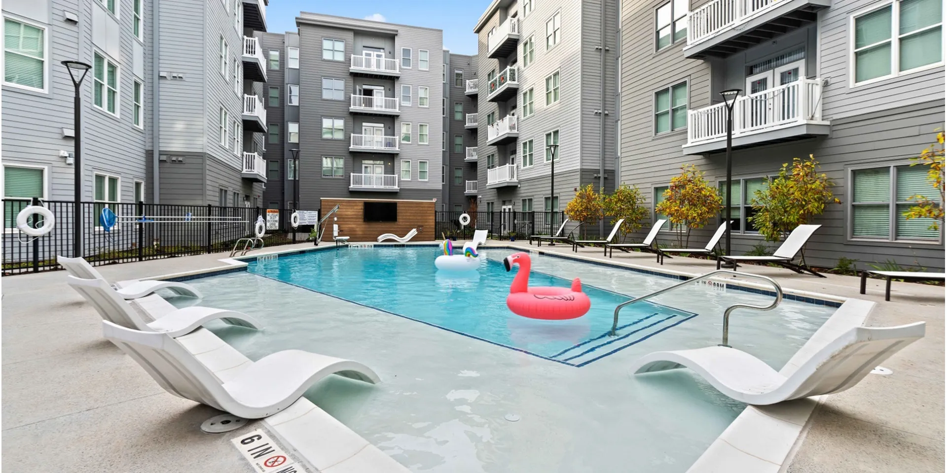 Lounge Area Resort Style Pool | Bixby Kennesaw | Kennesaw Apartments Near KSU