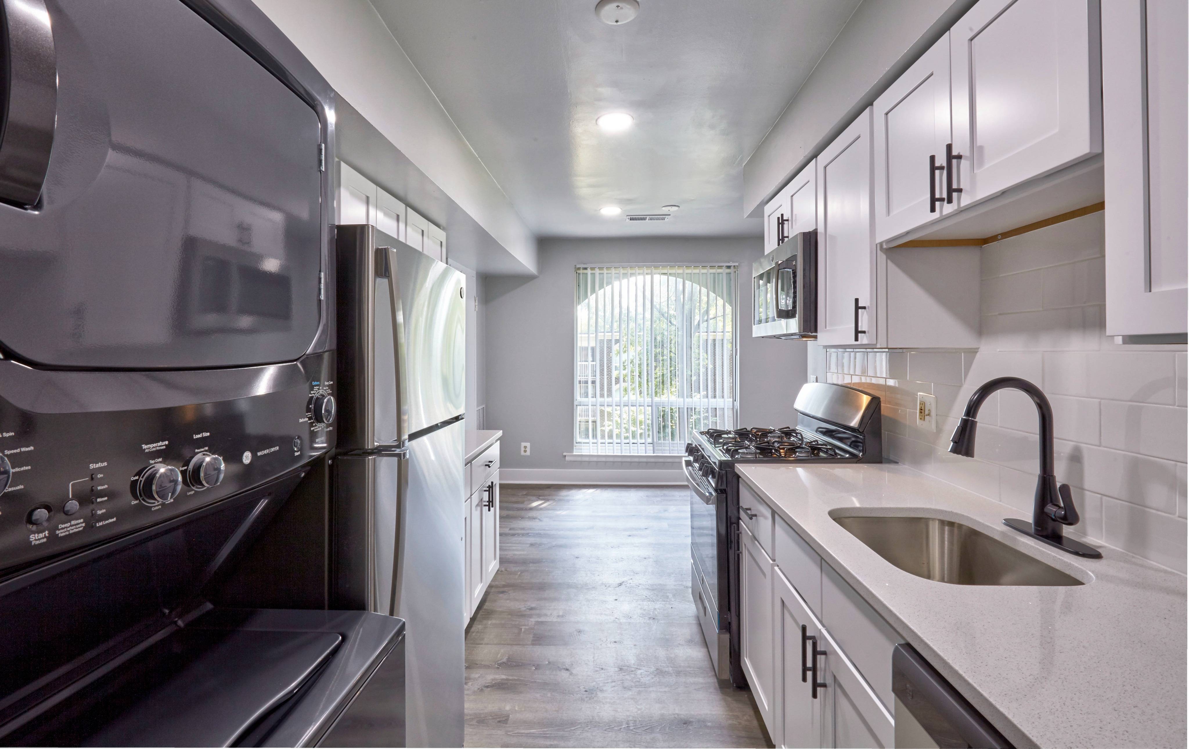 Durable, Quartz Countertops Featuring All-in-One, Deep-bowl Sinks