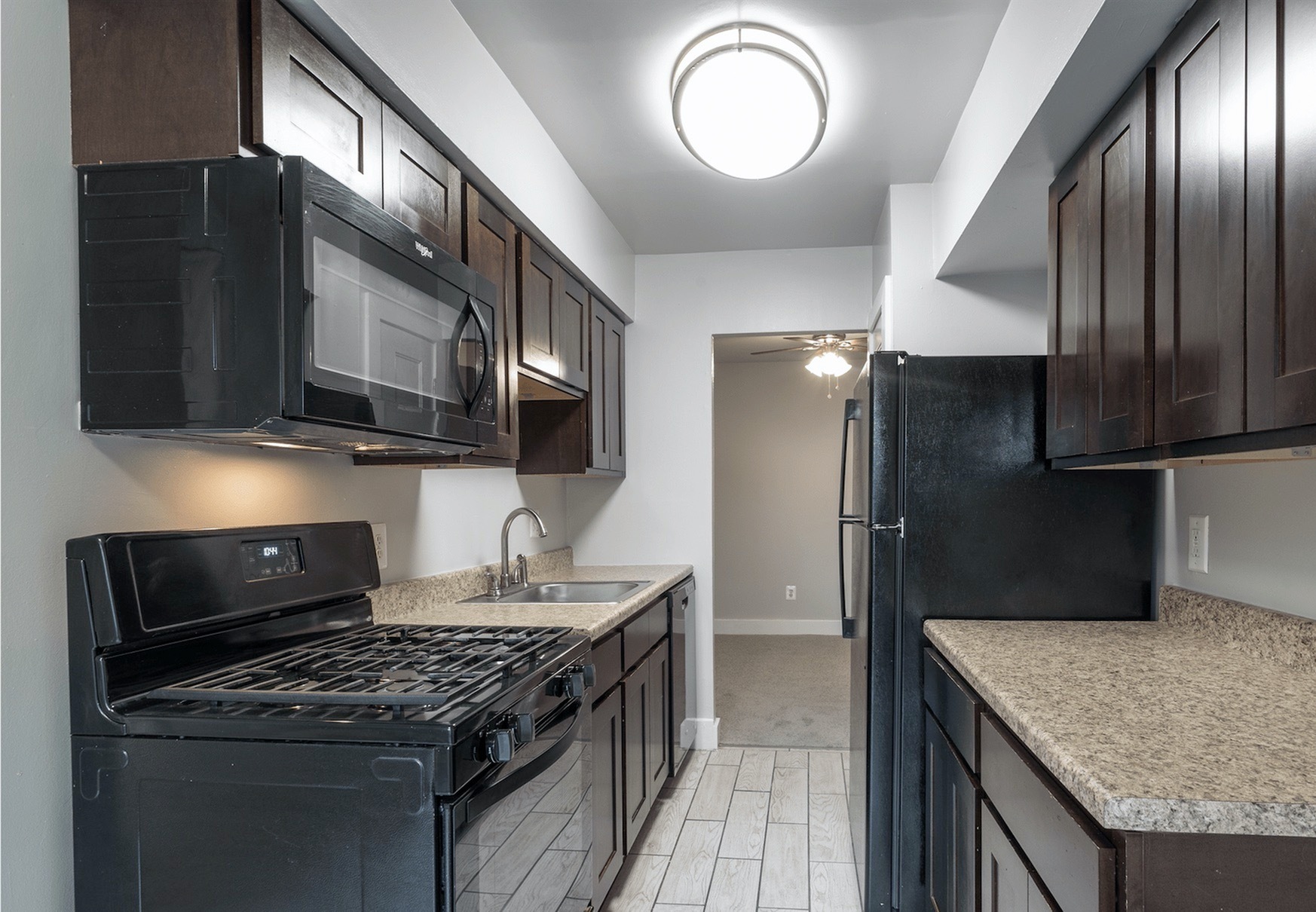 1 Bedroom 1 Bath Renovated Apartment Kitchen