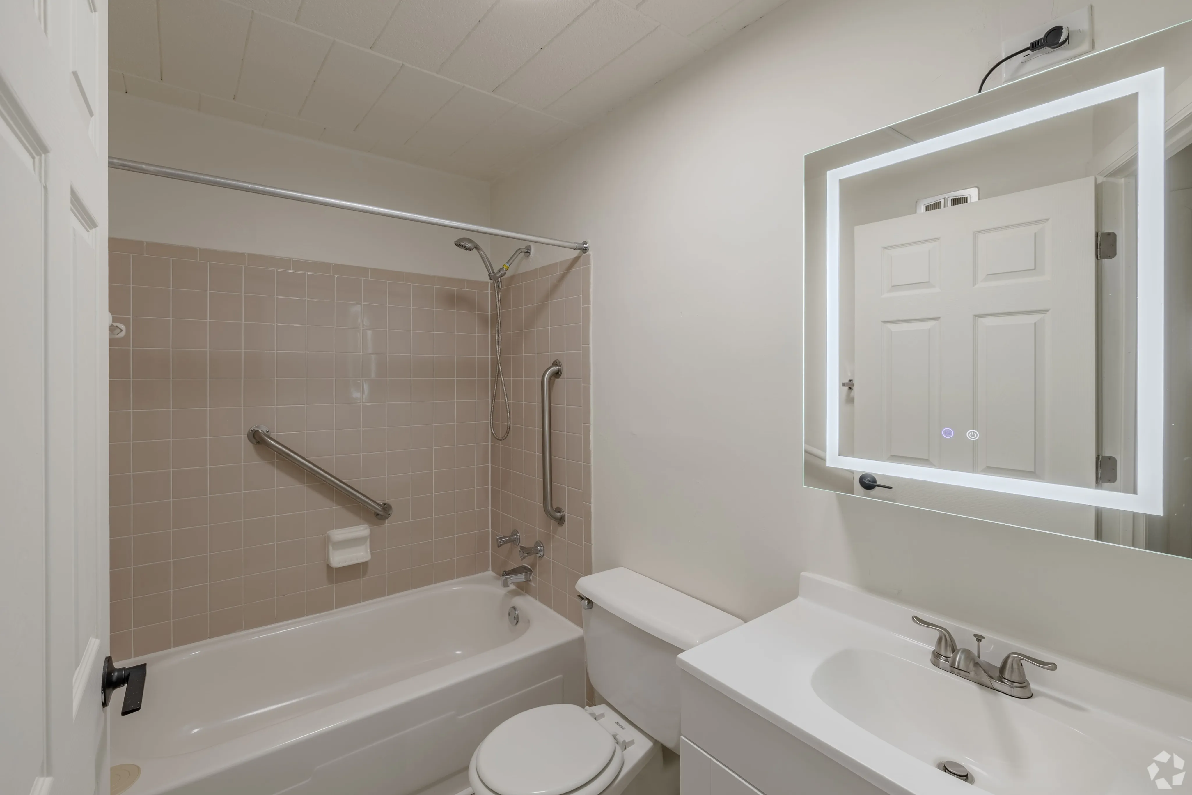 Modern Bathroom