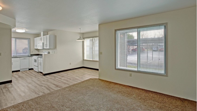 Luxurious Living Room | Apartments For Rent In Kennewick Wa | Crosspointe Apartments