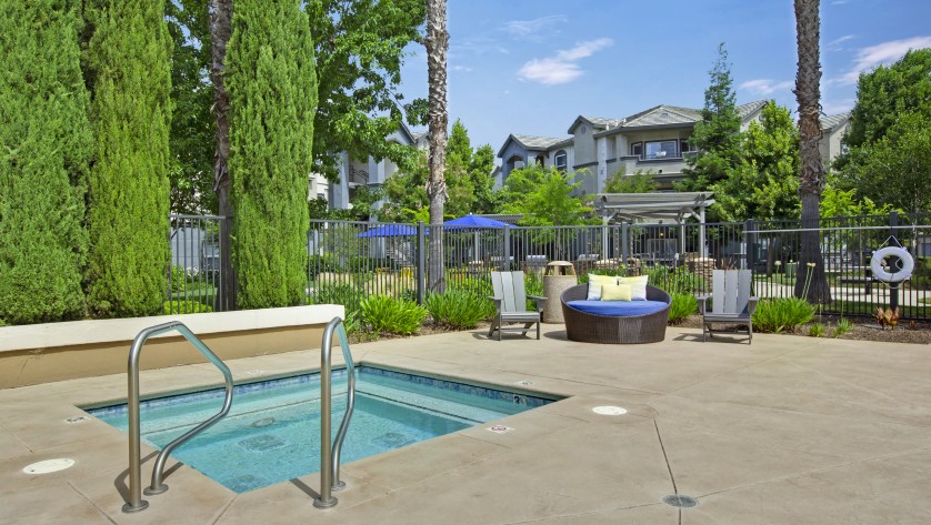 Relaxing Hot Tub |  Sacramento CA Apartments for Rent  |  Broadleaf Apartments