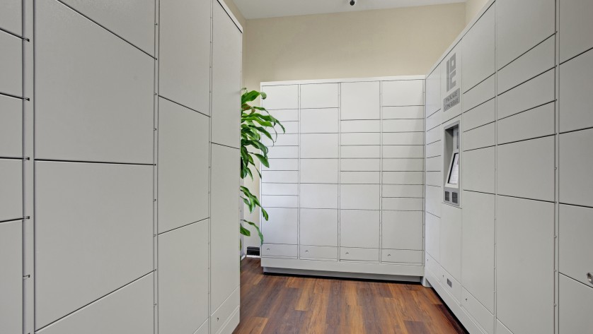 Package Concierge  |  Sacramento CA Apartments |  Broadleaf Apartments