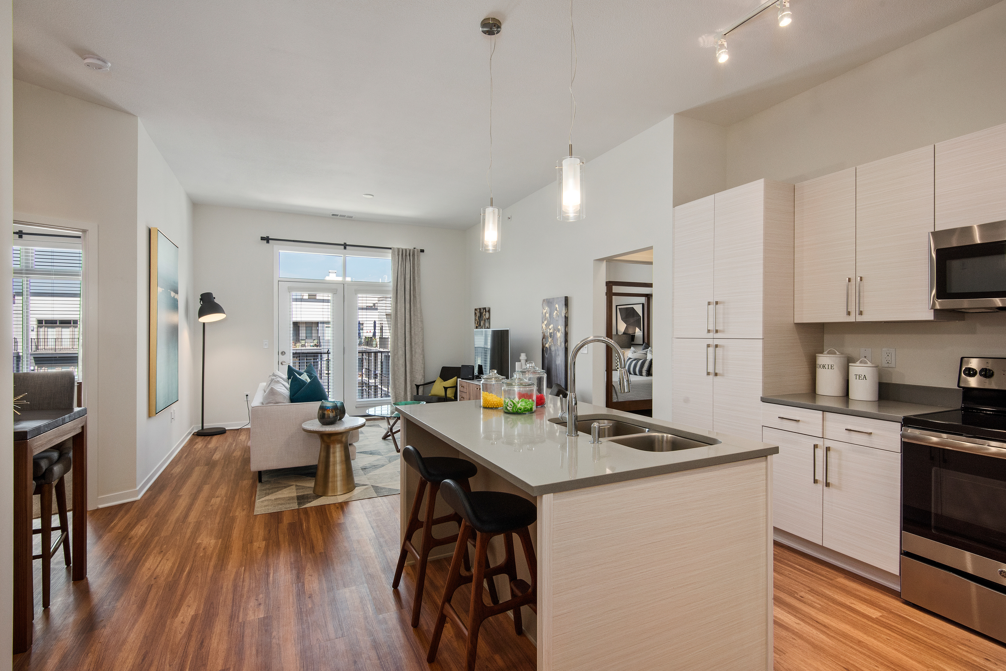 Modern Kitchen | Overland Park KS Apartment For Rent | Avenue 80