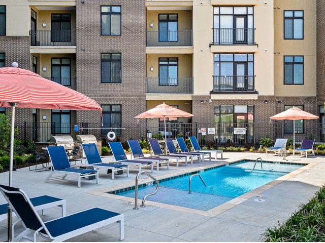 | Apartments in Lenexa KS | The District Flats
