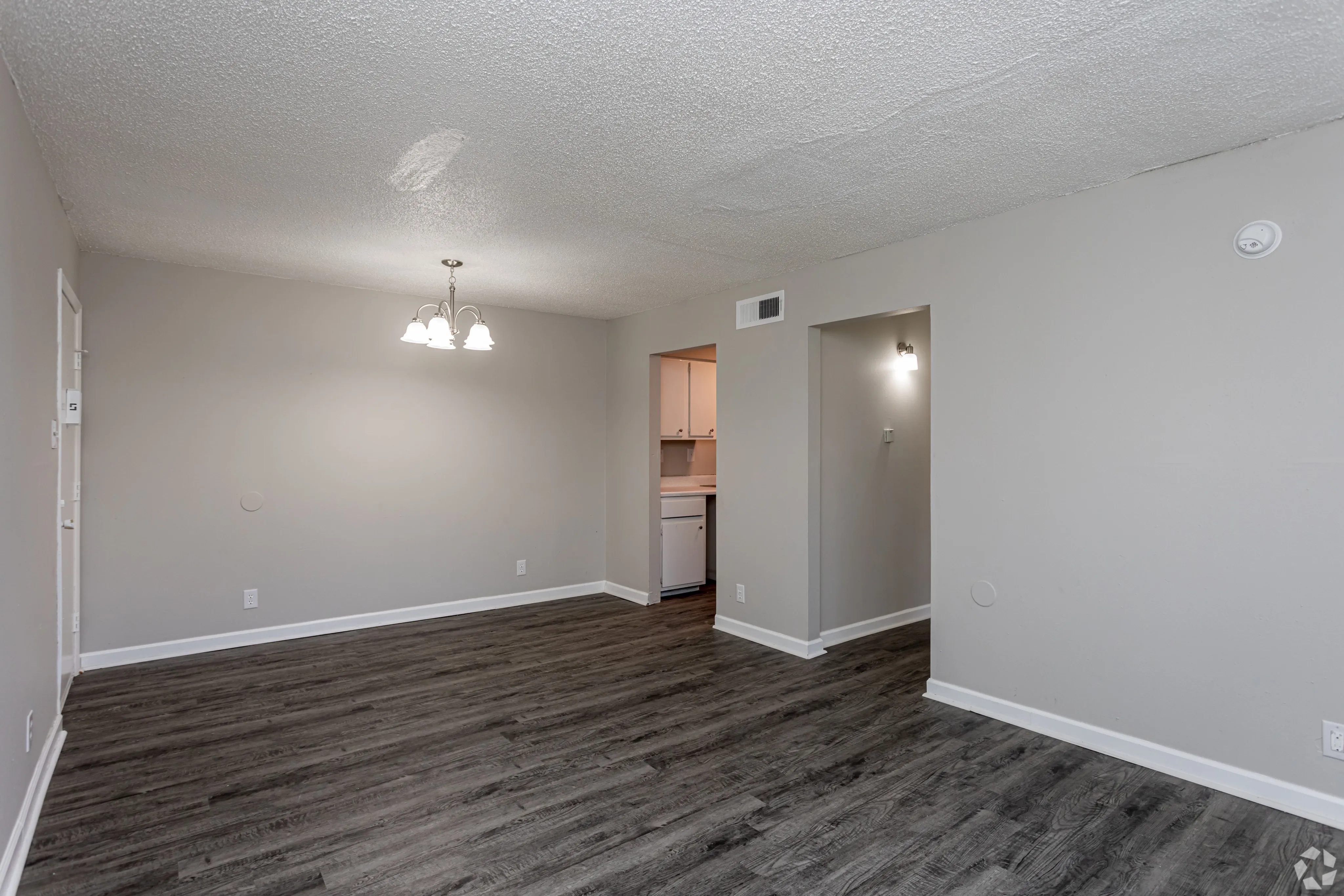 View Photos Indiandale Apartments