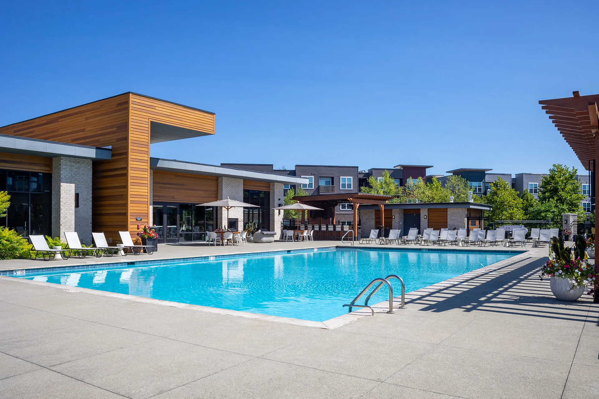Luxury Pool