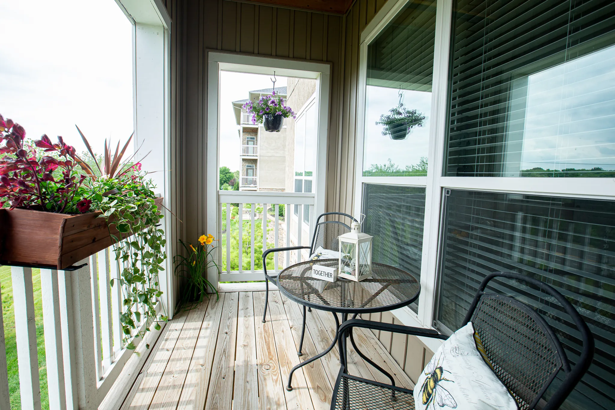 Charming Balcony Retreat