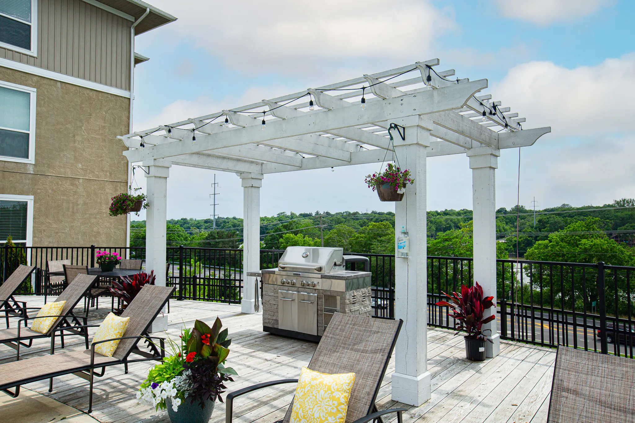 Grill Deck with Overlook