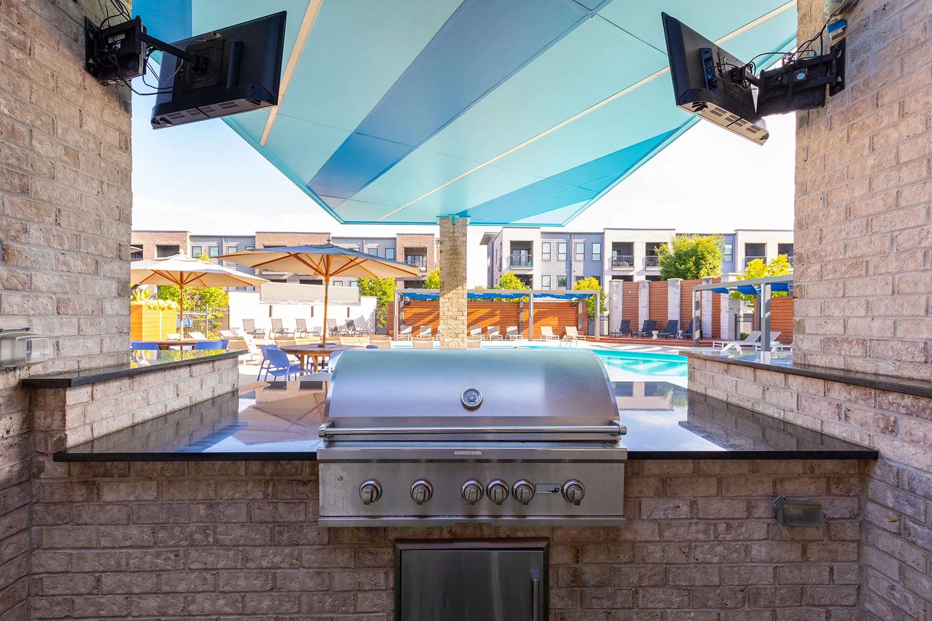 Community Grill Area