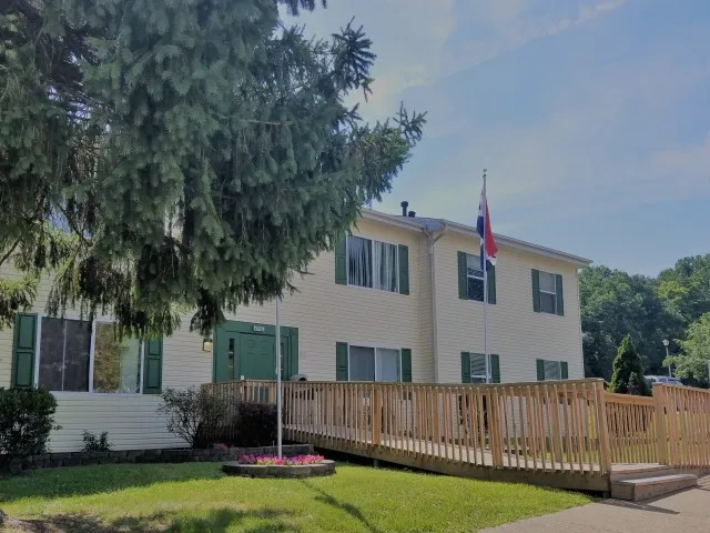 Image of Town homes and garden apartments for Southmoor Hills
