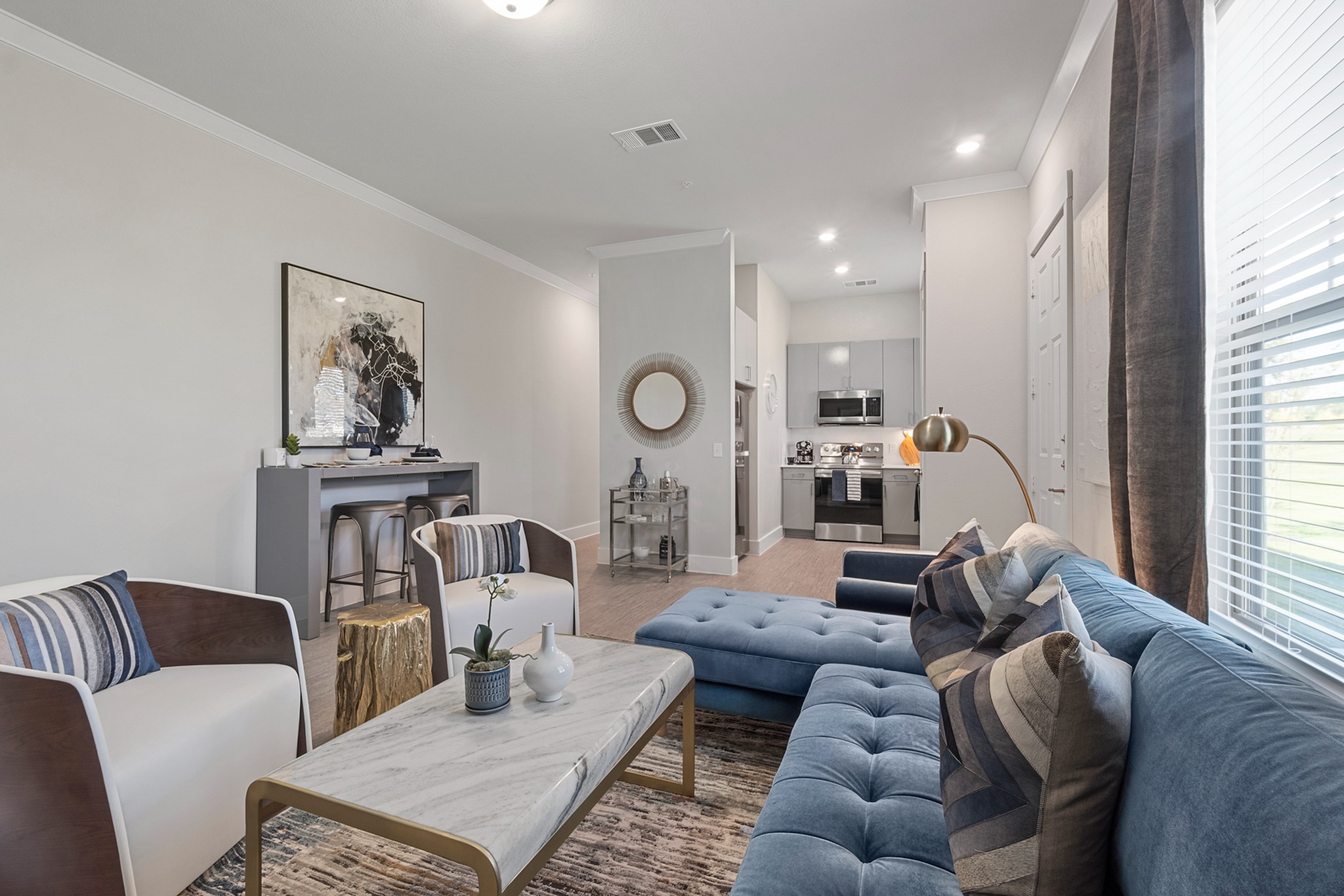 Mansions At Oak Point apartment photo