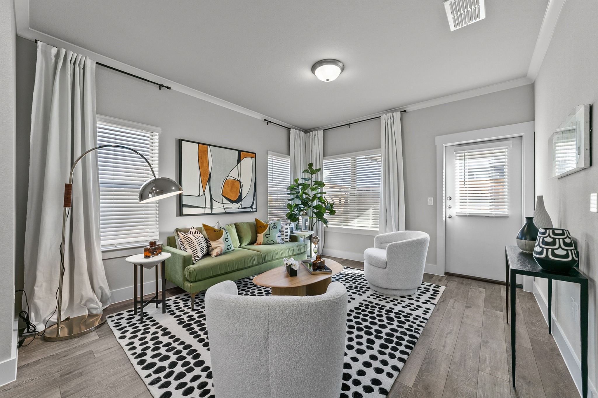 Photos & Tours The Estates of McKinney McKinney, TX Apartments