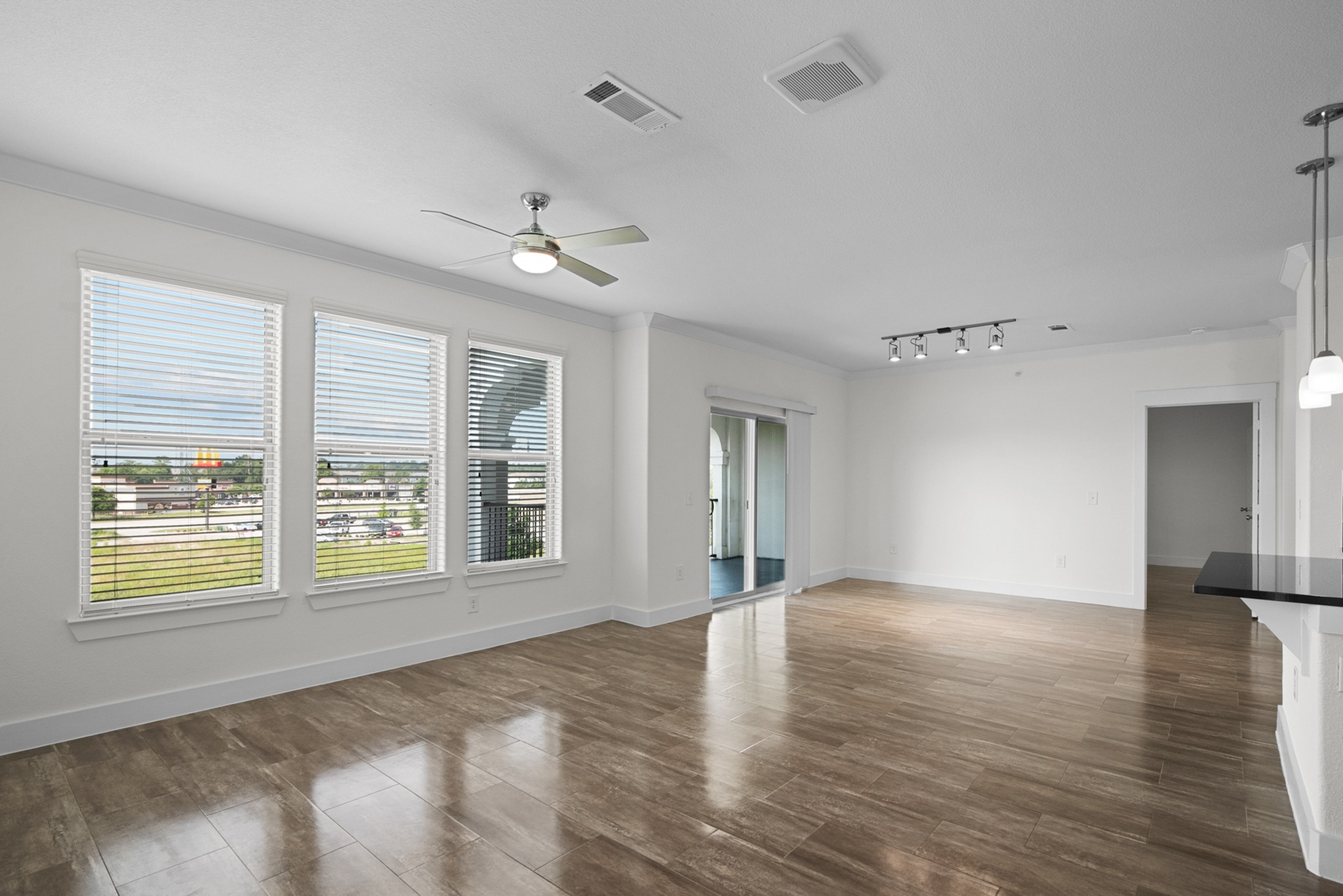 Floor Plan 6 Spacious Layout | Conroe Apartments | The Towers Woodland
