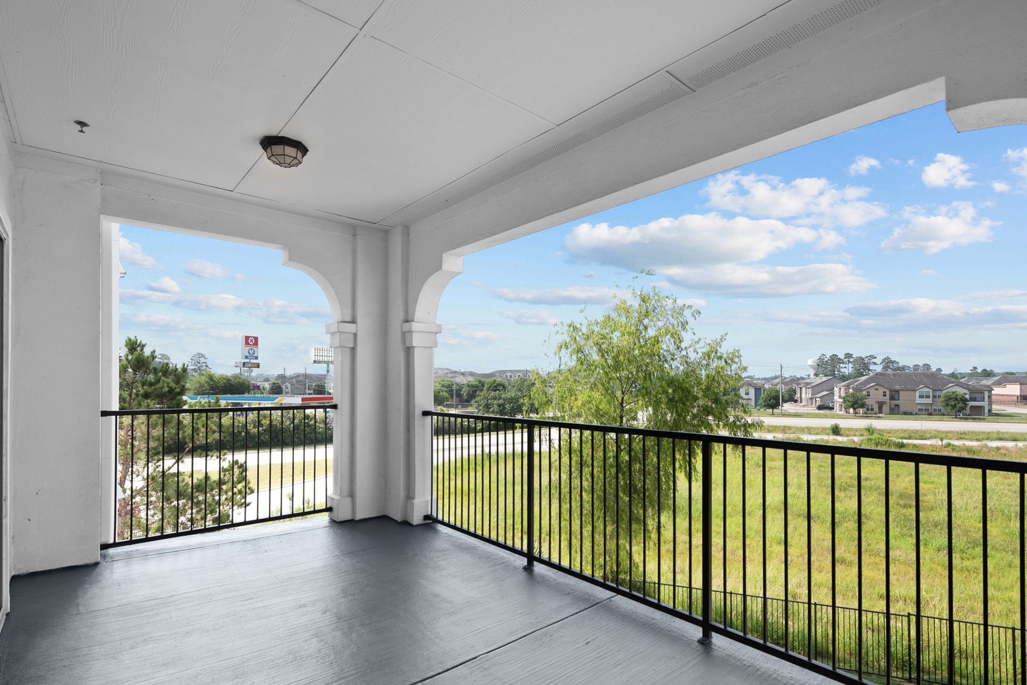 Oversize Balcony | Apartments In Conroe TX | The Towers Woodland
