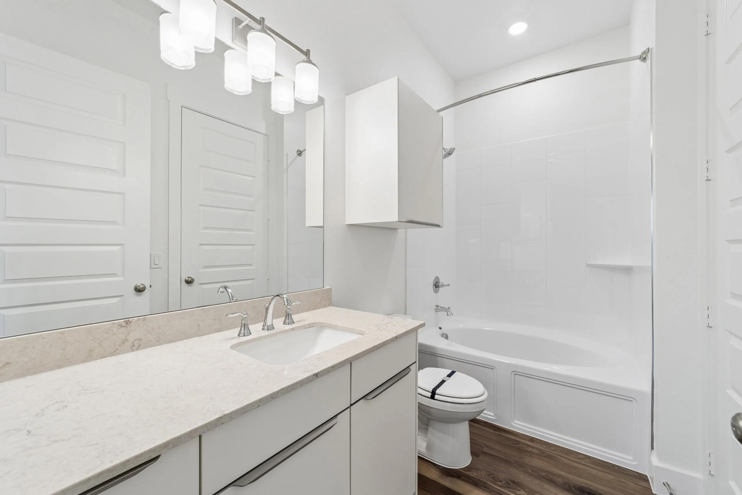 Bathroom | Apartments Denton | The Mansions of Denton