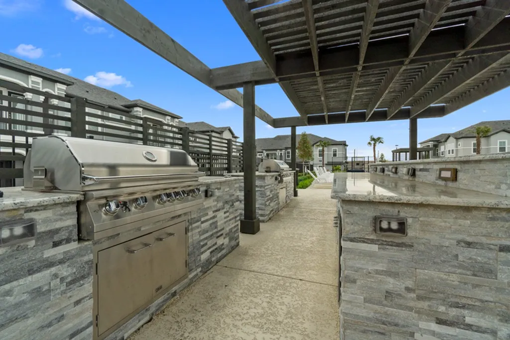 Outdoor Kitchen