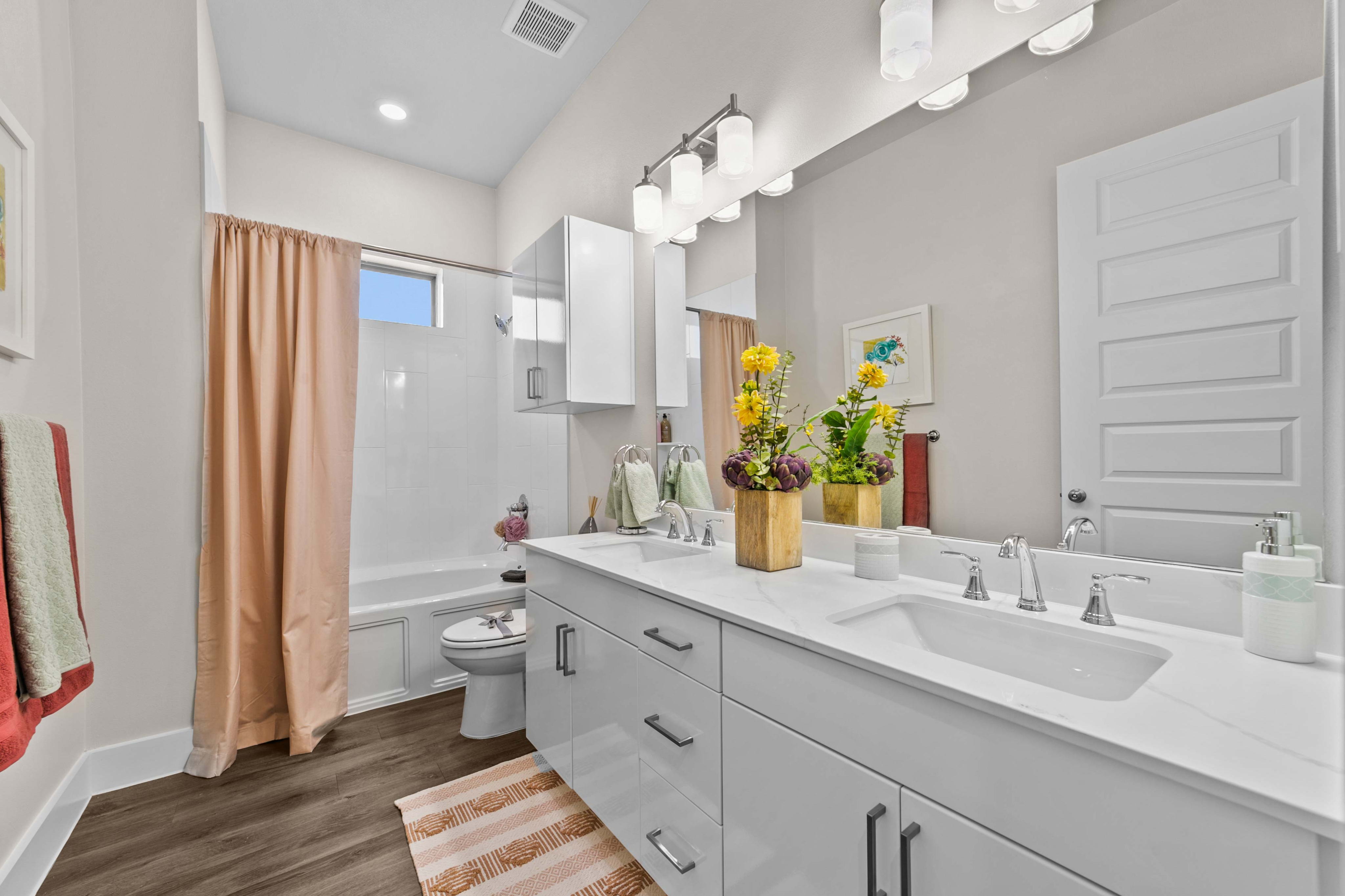 Silestone® Quartz Countertops in Kitchen & Baths