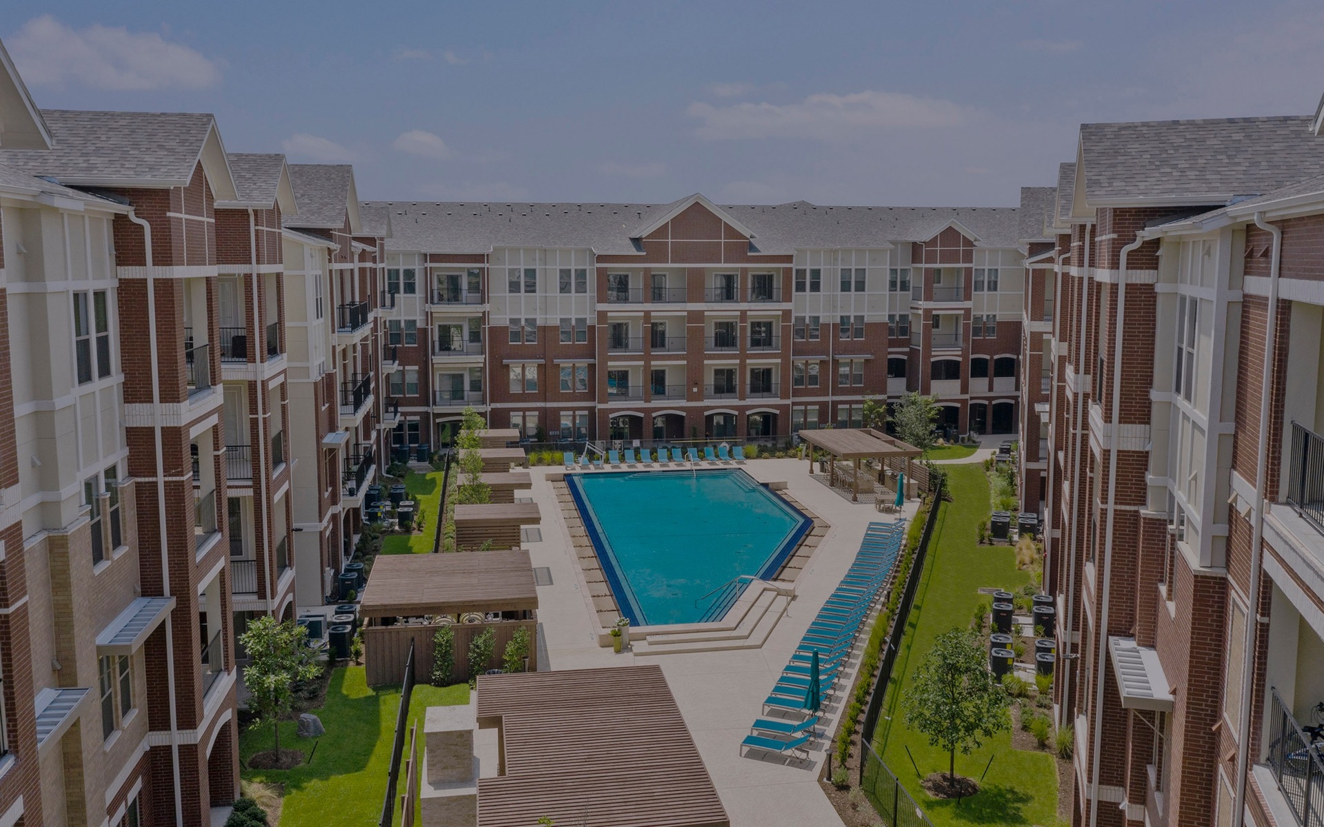 Mansions at Mercer Crossing, 1- to 4- Bedroom Apartments, Farmers Branch