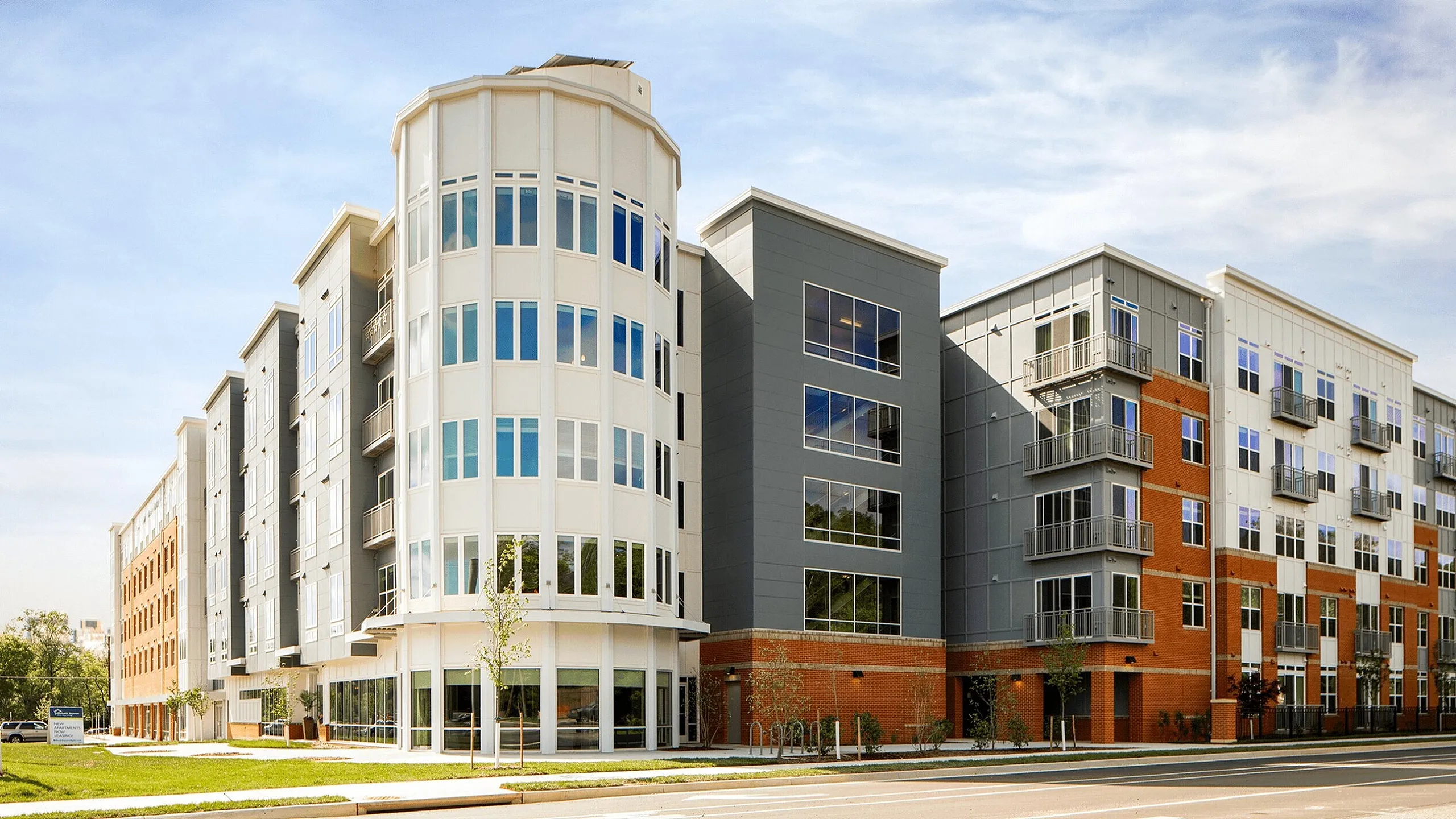 Live minutes from Fort Belvoir at Belvoir Square Apartments