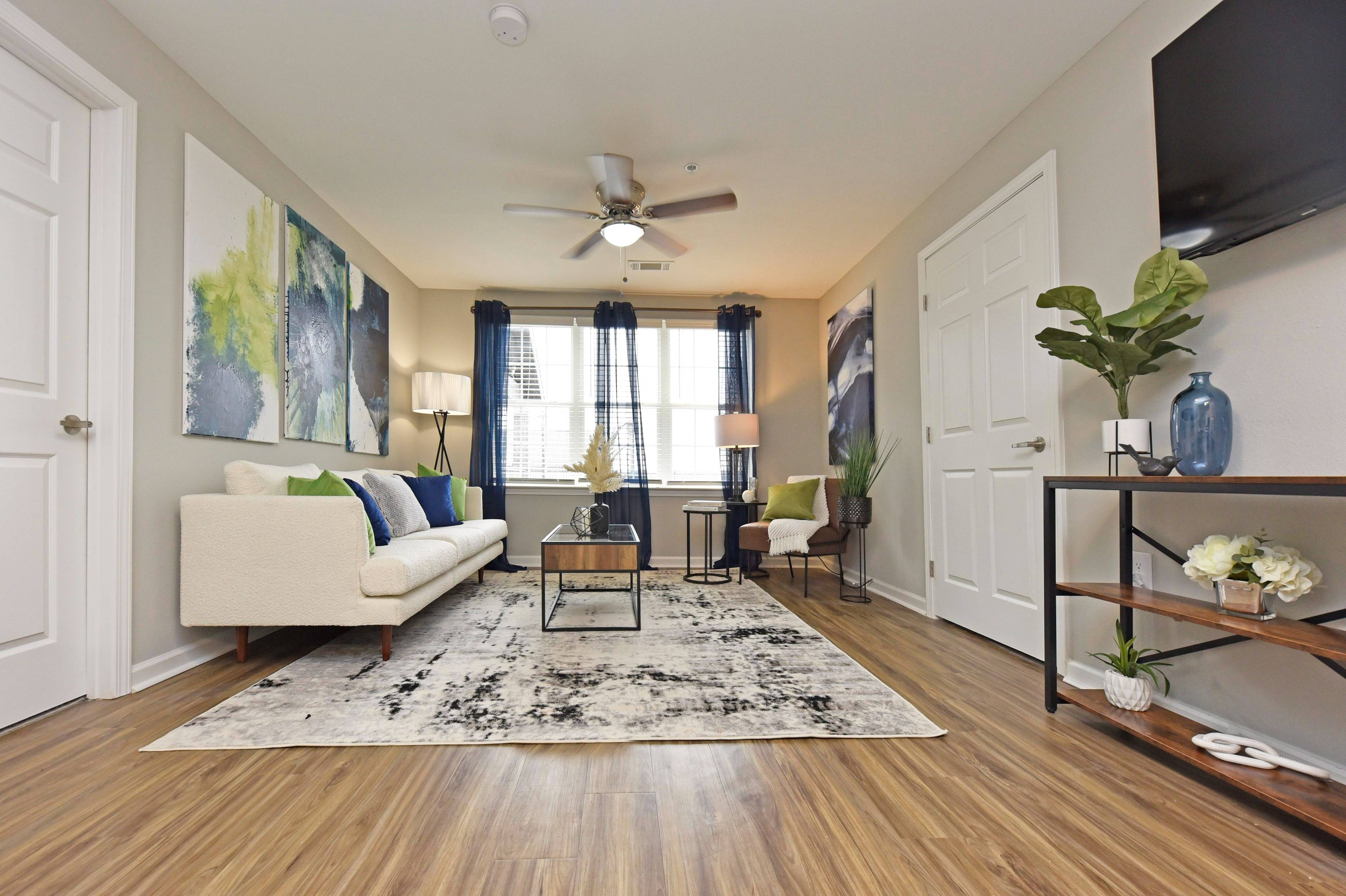 View Photos & Take A Virtual Tour Grayson