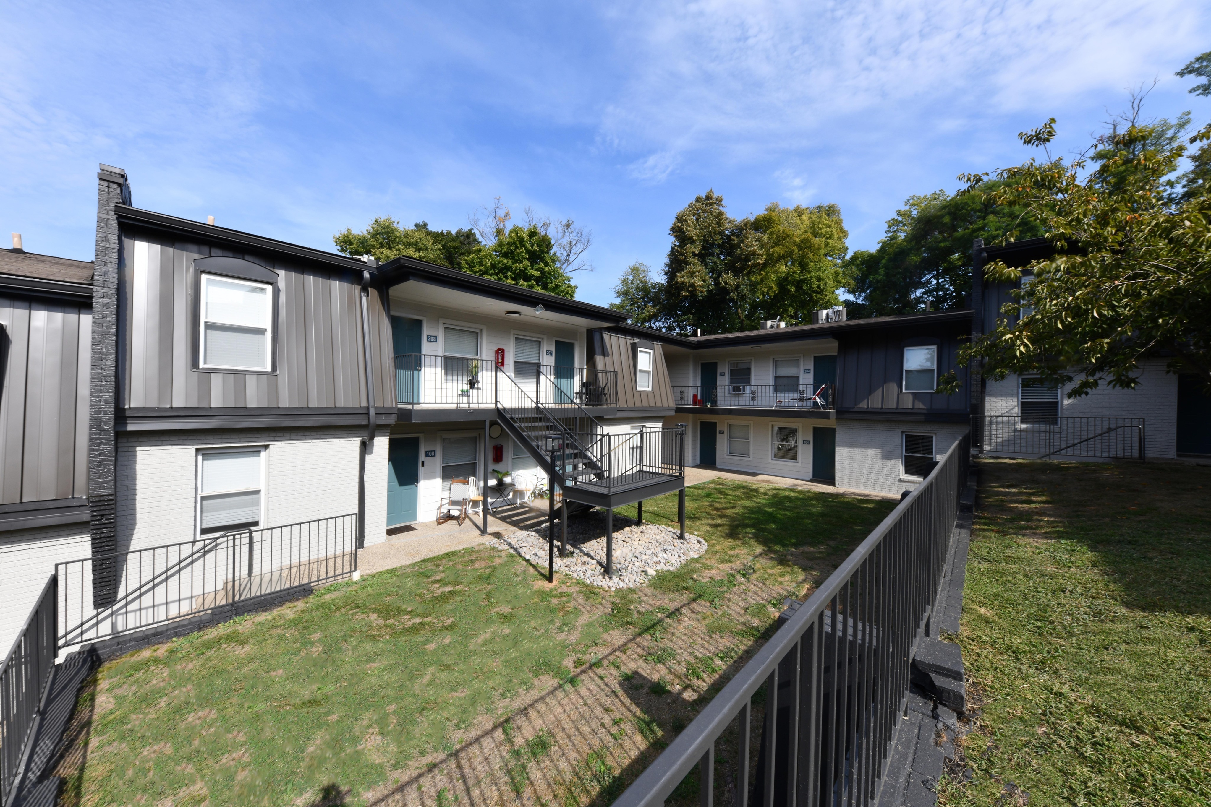 View Photos & Take A Virtual Tour | Ashbury Ridge