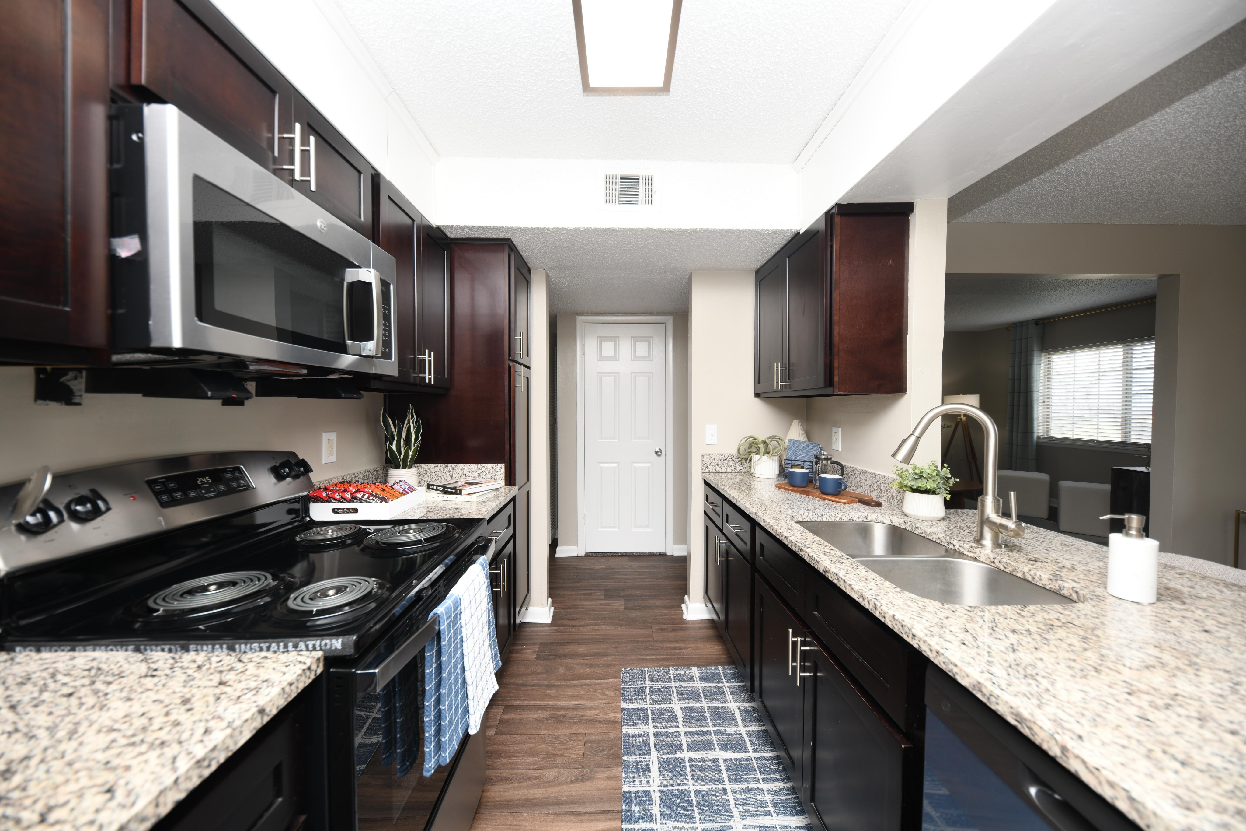 View Photos & Take A Virtual Tour | Views of Brentwood