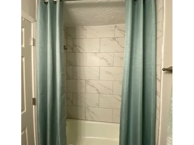 Custom tile tub surround