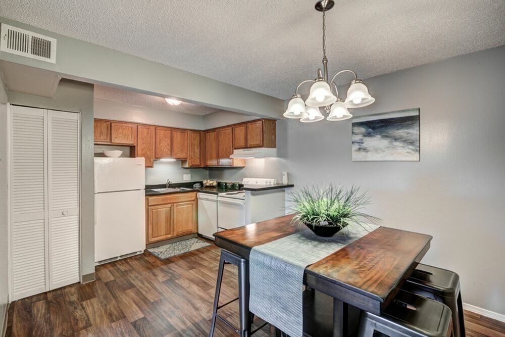 View Photos Concord Square Apartments