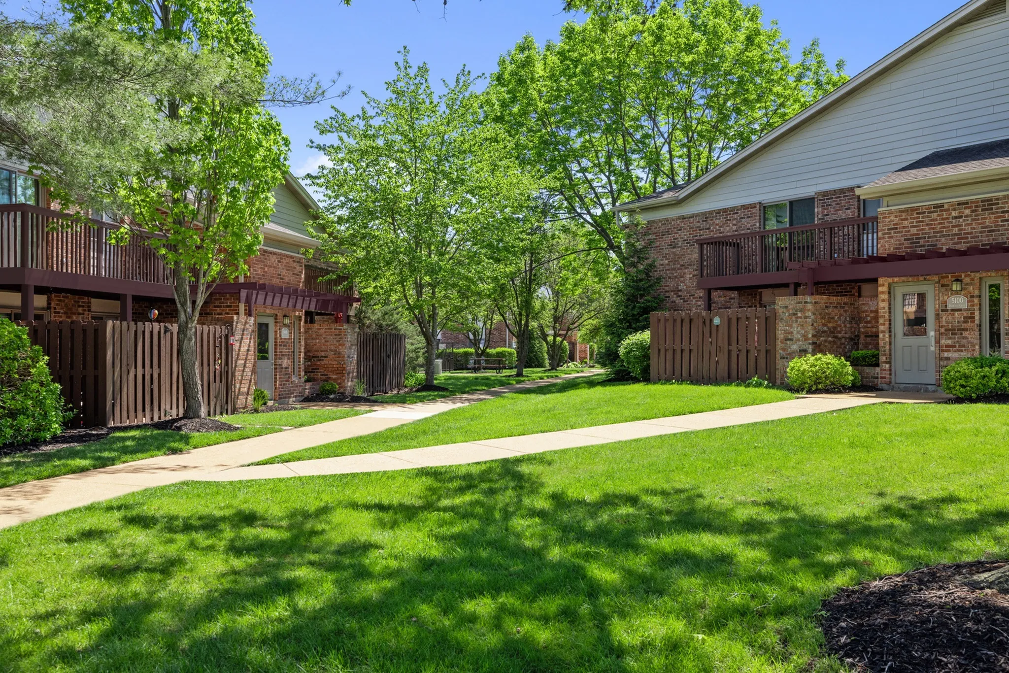 Photo Gallery Deerfield Apts in St Louis, MO for Rent