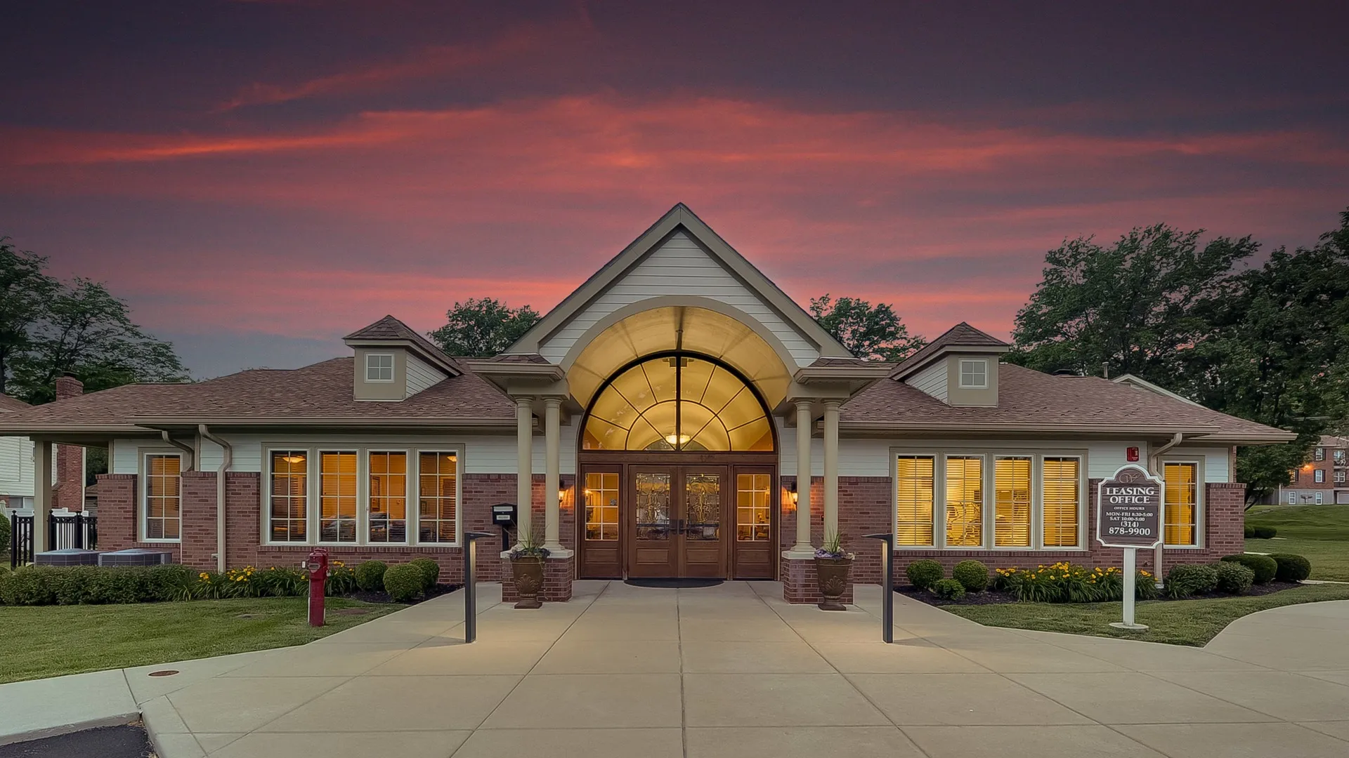 4.7 Stars on Google | Apartments near St Louis MO