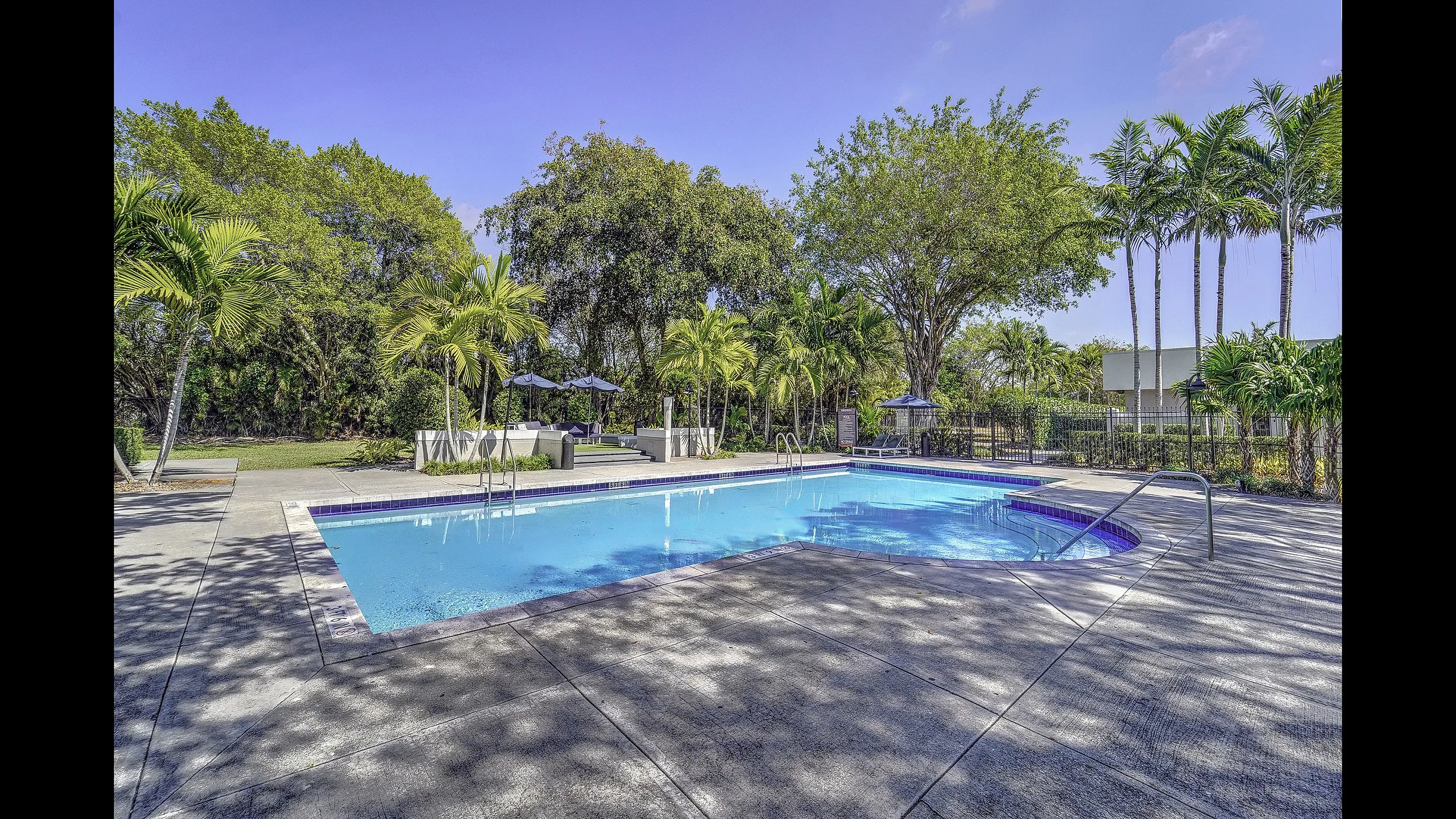 resort-style swimming pool