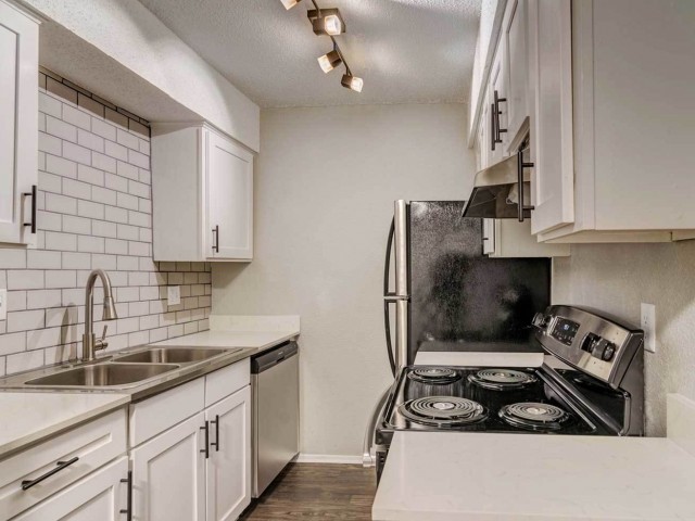 Kitchen 2