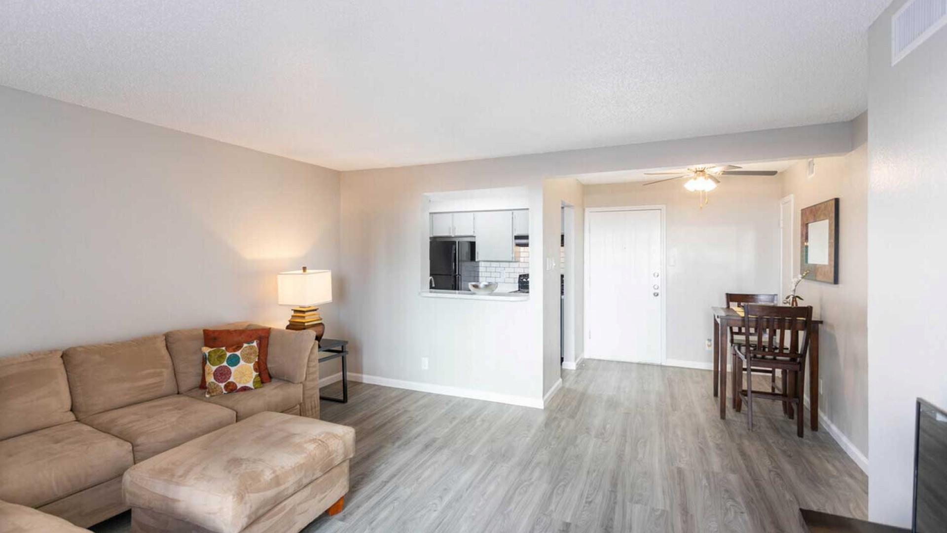 Luna Verde Apartments; pet friendly; one, two, three bedrooms; El Paso, TX near Fort Bliss UTEP