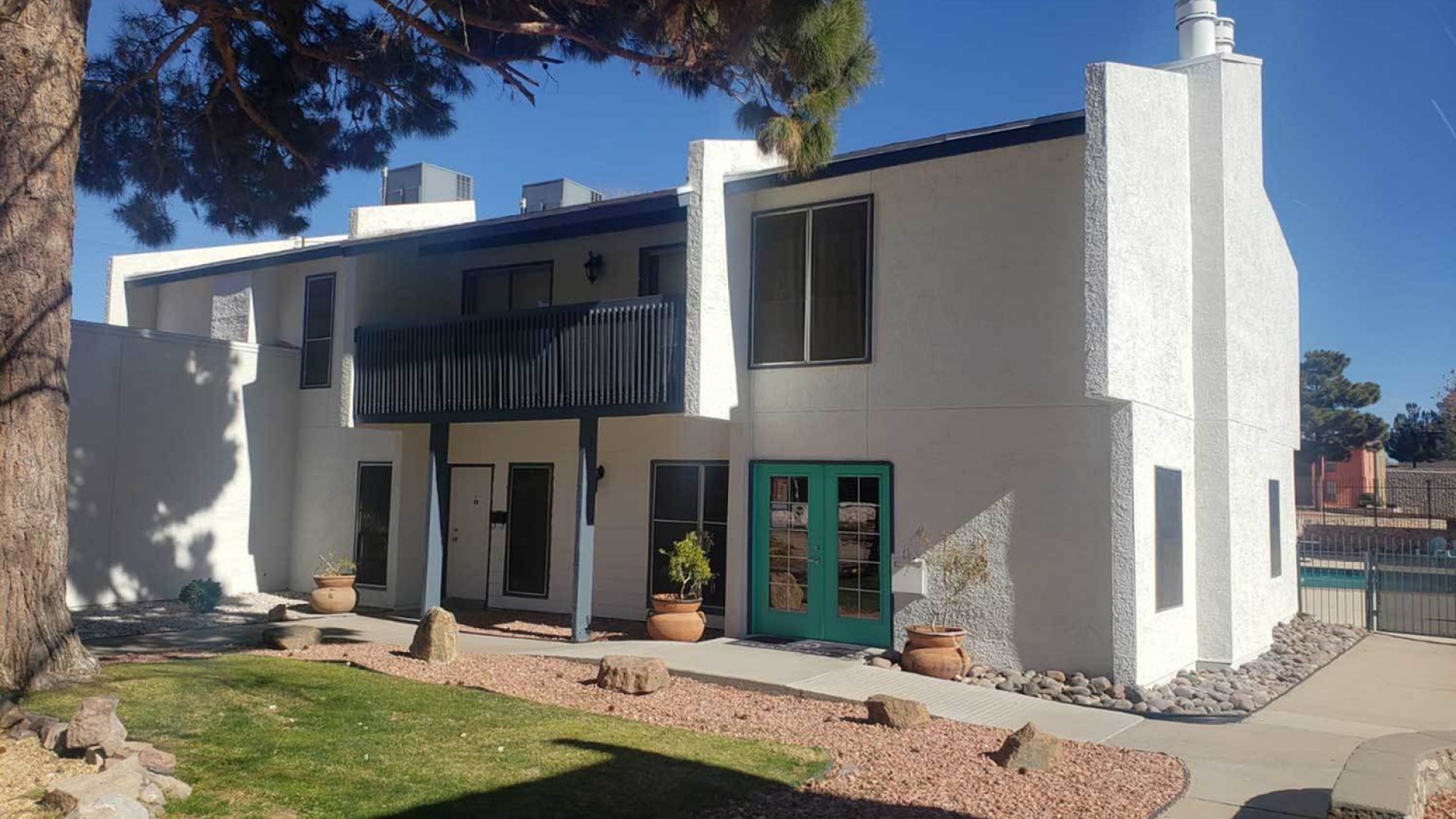 Luna Verde Apartments; pet friendly; one, two, three bedrooms; El Paso, TX near Fort Bliss UTEP