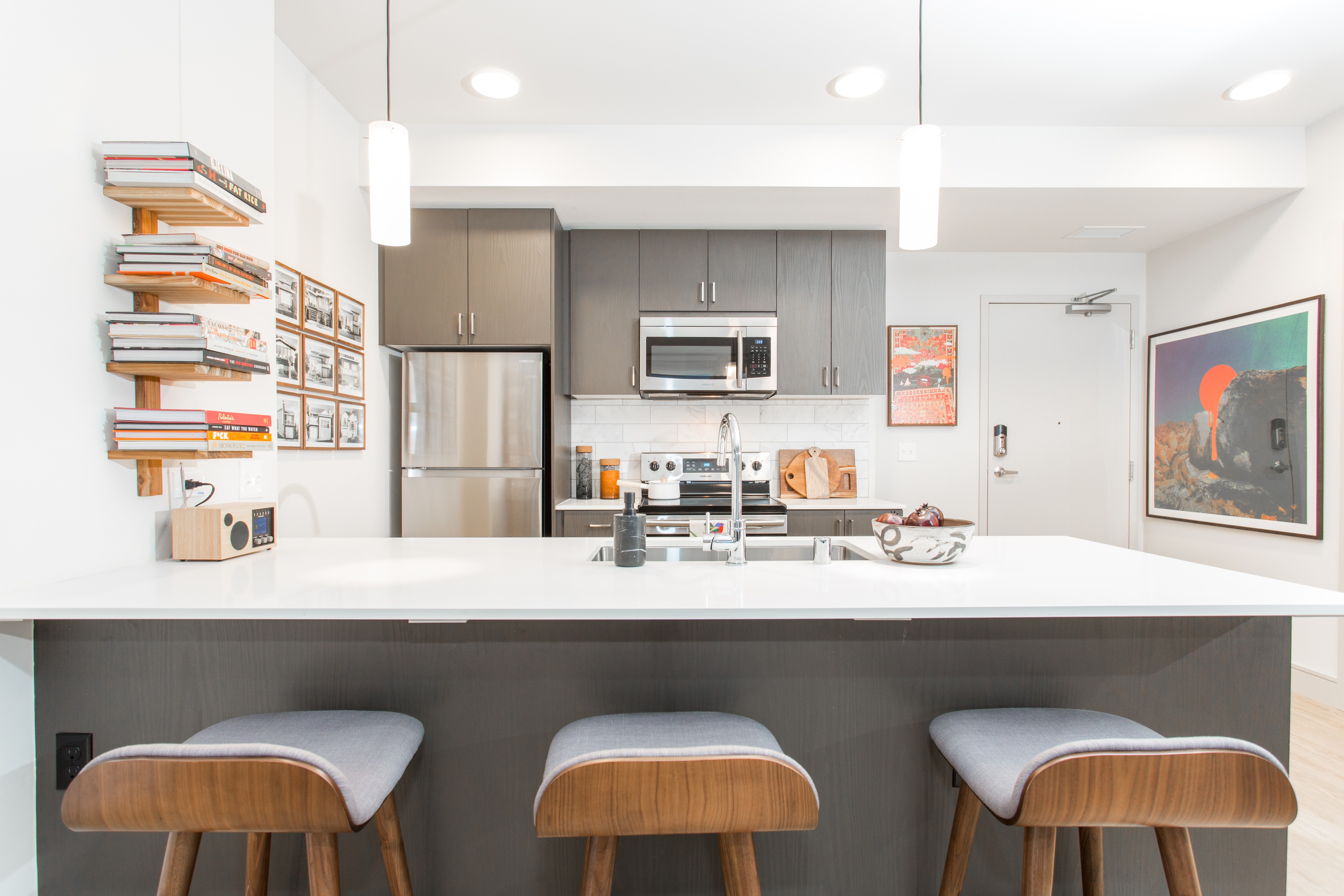 MacArthur Commons Apartments In Oakland, CA