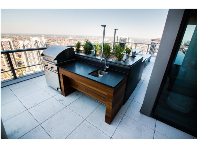 Wolf Point West- Outdoor Kitchen