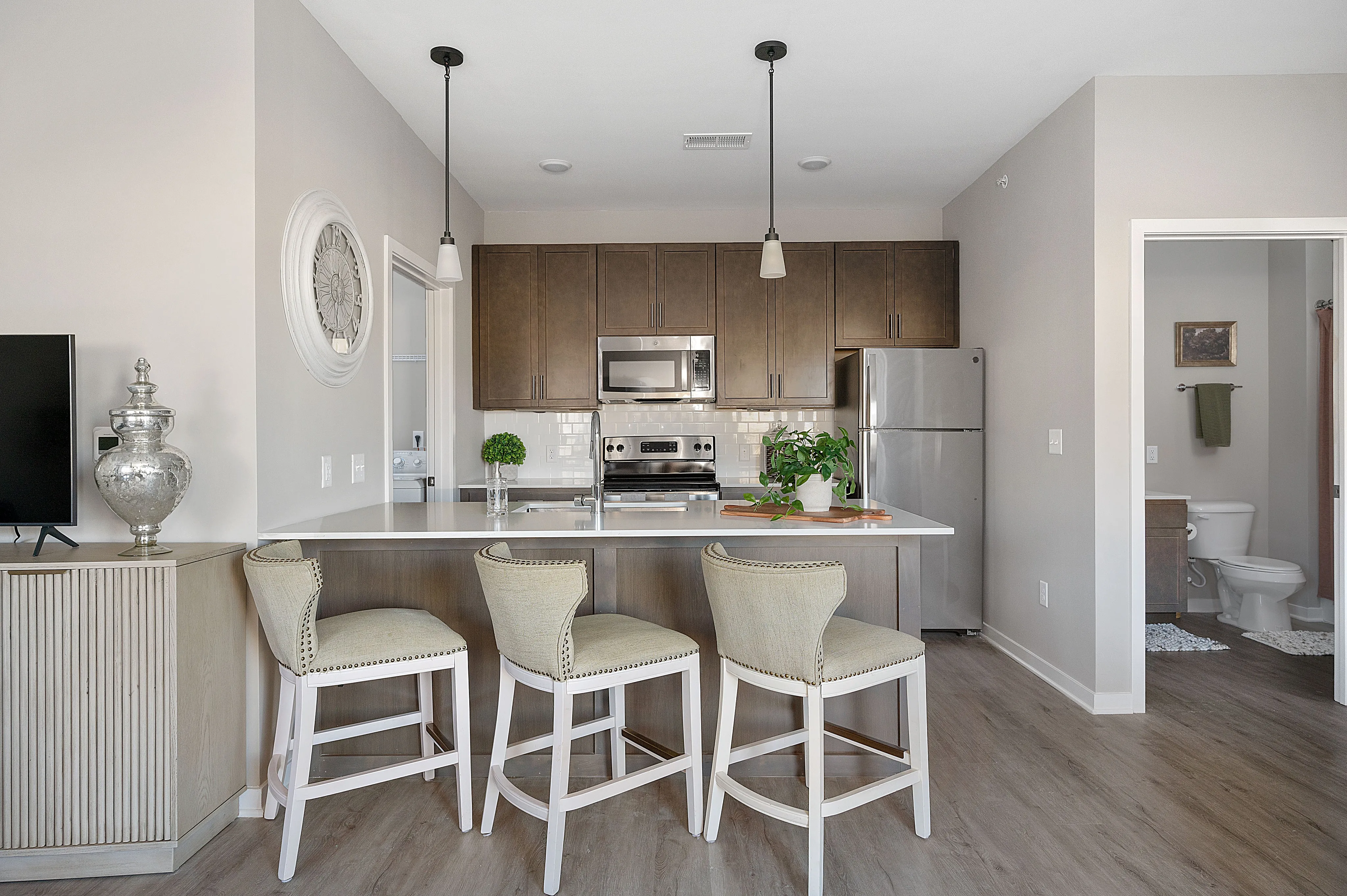 Kitchen/Bar V2 Layout